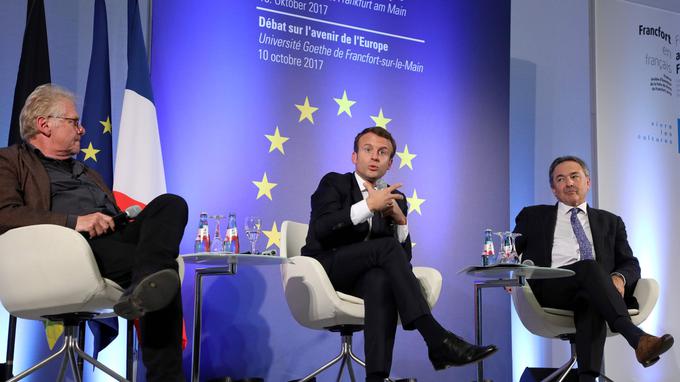 Macron va reconnaître officiellement le drapeau européen pour contrer Mélenchon
