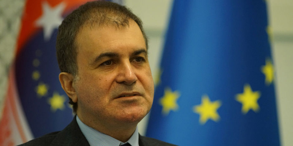 Ömer Çelik, le ministre turc des affaires européennes, a violemment répondu aux signataires d
