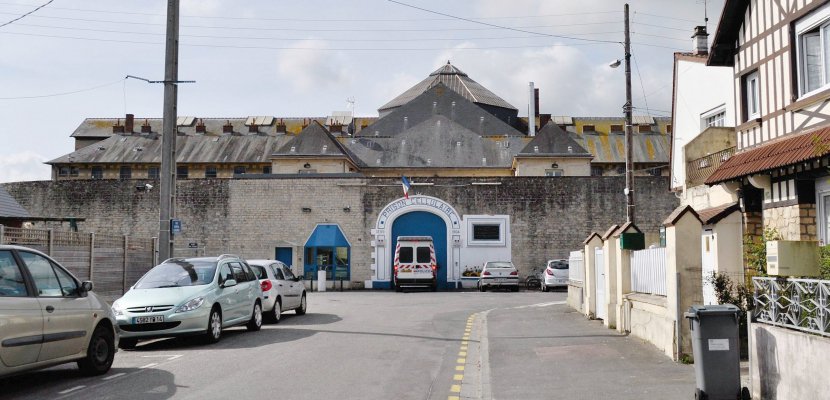 Calvados : déjà incarcéré, il fait l