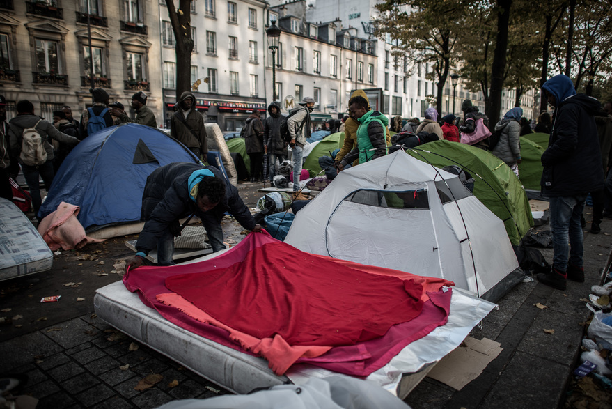 Des tentes abritant des migrants à Paris, le 28 octobre 2016