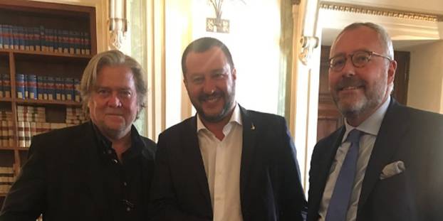 Matteo Salvini prêt à travailler avec Steve Bannon pour