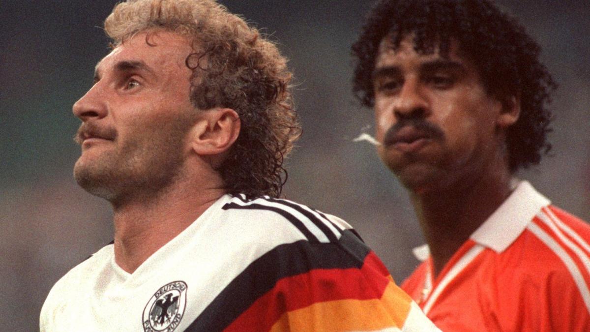 Voller / Rijkaard coupe du monde 1990