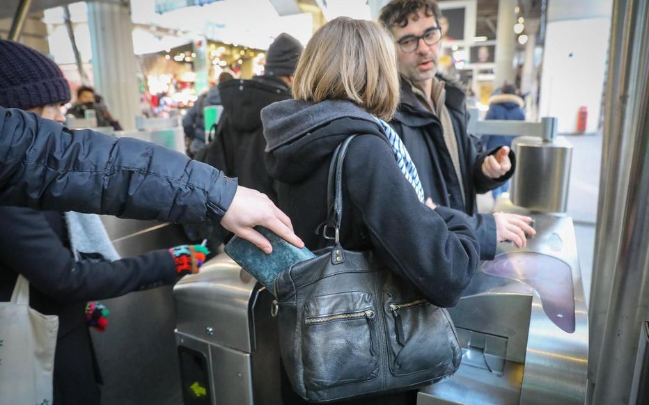 Les vols dans le métro parisien ont progressé de près de 60 % entre janvier et octobre 2019. Ils sont souvent le fait de bandes organisées…