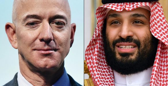 Jeff Bezos, propriétaire du Washington Post, à gauche, et Mohammed ben Salmane, prince héritier d’Arabie saoudite, à droite.&nbsp; MANDEL NGAN / AFP / POOL