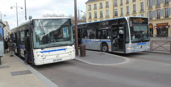Versailles. L’homme prenait régulièrement le même bus que la jeune femme dans le but de s’approcher d’elle.