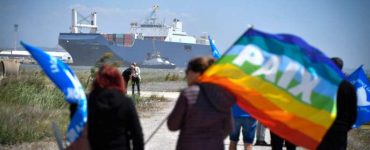 Lors d’une manifestation devant un bateau saoudien dans le Grand port autonome de Marseille, le 29 mai 2019.