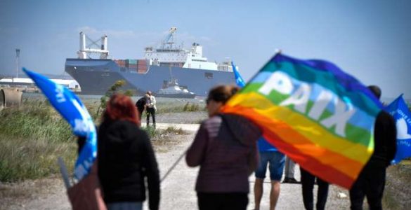Lors d’une manifestation devant un bateau saoudien dans le Grand port autonome de Marseille, le 29 mai 2019.