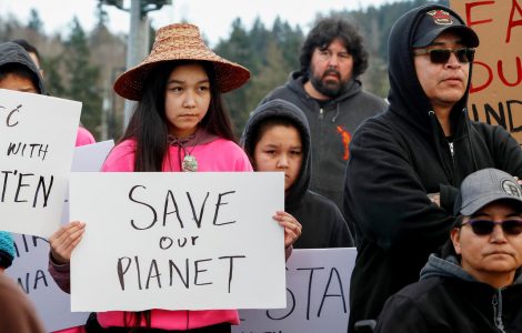 Manifestation contre le pipeline GasLink, à Victoria (Colombie-Britannique), le 26 février 2020. REUTERS/Kevin Light
