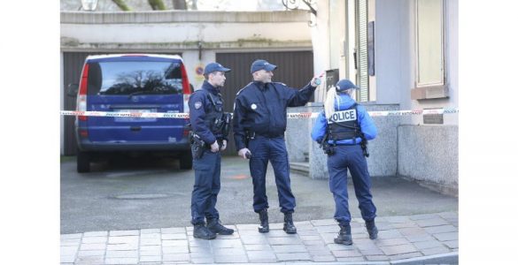 Le renfoncement où se sont produits les faits donne sur l’avenue Kennedy.  Photo L’Alsace/Jean-François FREY