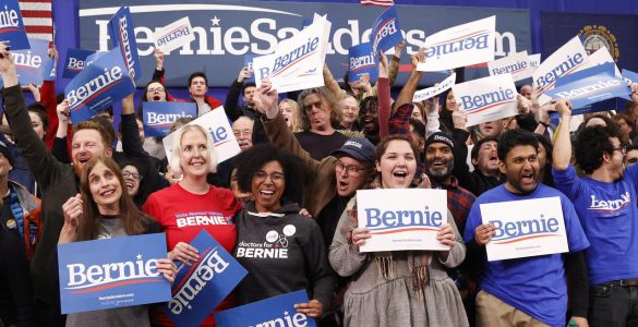 De supporters de Bernie Sanders, le 11 février à Manchester (New Hampshire). PHOTO REUTERS/Mike Segar