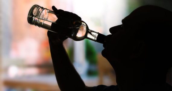 «Les violences intra-familiales [...] pourraient être la conséquence d’une consommation abusive d’alcool» dans le contexte du confinement selon le préfet Ziad Khoury.
