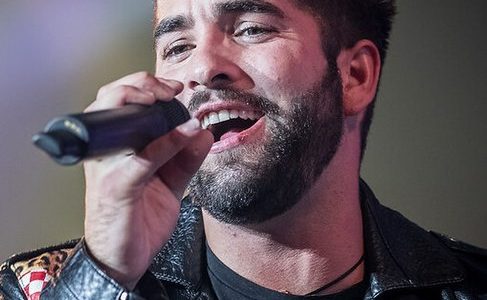 Kendji Girac rejoint The Voice Kids en tant que coach après avoir remporté la saison 3 de The Voice
