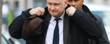 Christophe Girard, adjoint à la mairie de Paris, aurait réglé des factures de Gabriel Matzneff à l’époque de sa relation avec Vanessa Springora.