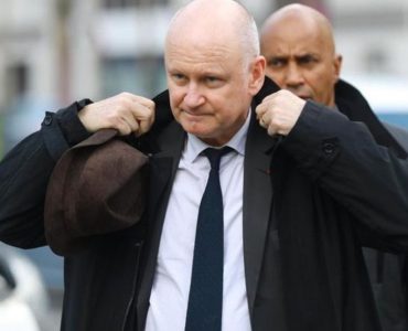 Christophe Girard, adjoint à la mairie de Paris, aurait réglé des factures de Gabriel Matzneff à l’époque de sa relation avec Vanessa Springora.