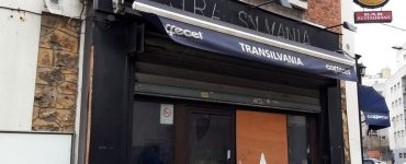 Aubervilliers, février 2020. Le Transilvania est resté fermé depuis l’incendie criminel dans lequel une serveuse avait péri dans les flammes.