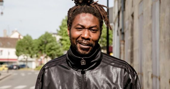 Compiègne, mardi. Jean-Uriel Agbalika dit avoir été contrôlé injustement par les policiers. Ces derniers démentent formellement.