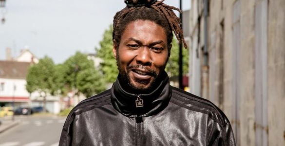 Compiègne, mardi. Jean-Uriel Agbalika dit avoir été contrôlé injustement par les policiers. Ces derniers démentent formellement.