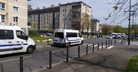 Ce mardi, une opération de police a été menée, appuyée par des CRS, dans le quartier Montaigu. Dimanche des affrontem