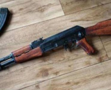 Illustration. Un cadre a été placé en détention provisoire après la découverte d’un arsenal de guerre chez lui.