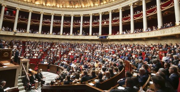 Loi Avia : pourtant décédé avant le vote, la voix d