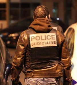 Illustration. Lundi, les policiers de la brigade de répression du banditisme de Versailles ont interpellé les deux frères à leur domicile de Leuville-sur-Orge (Essonne).
