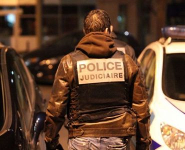 Illustration. Lundi, les policiers de la brigade de répression du banditisme de Versailles ont interpellé les deux frères à leur domicile de Leuville-sur-Orge (Essonne).