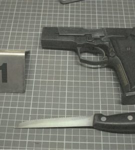 À Dieppe (Seine-Maritime), une mineure de 13 ans a menacé avec un pistolet deux éducatrices venues la raccompagner dans son foyer.