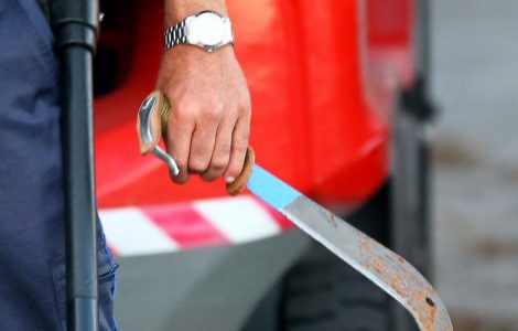 La machette a été retrouvée à proximité des deux hommes interpellés.