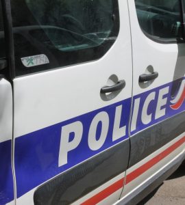 Chanteloup-les-Vignes a été le théâtre de nouvelles violences urbaines hier soir, donnant du fil à retordre à la police.