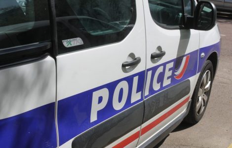 Chanteloup-les-Vignes a été le théâtre de nouvelles violences urbaines hier soir, donnant du fil à retordre à la police.