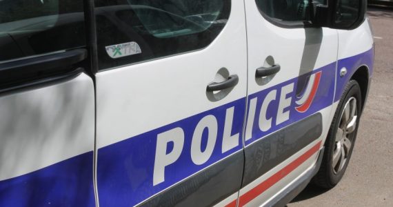 Chanteloup-les-Vignes a été le théâtre de nouvelles violences urbaines hier soir, donnant du fil à retordre à la police.