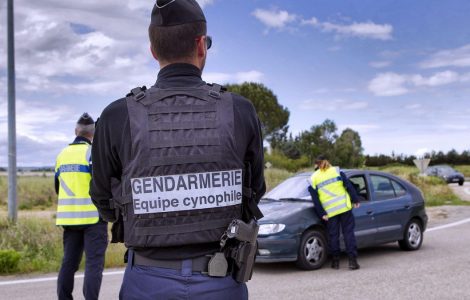 Les gendarmes constatent une augmentation des violences depuis le début du confinement. (Illustration) / © Guillaume BONNEFONT / MAXPPP
