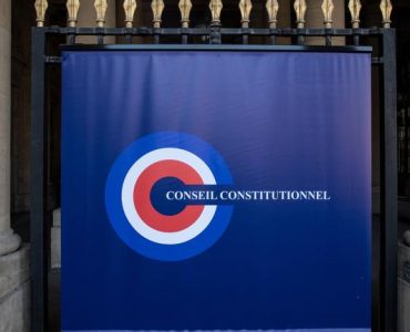 Le Conseil constitutionnel.