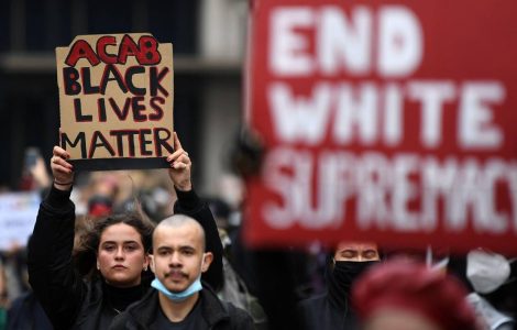 Les maillots de tous les joueurs arboreront le slogan antiraciste « Black Lives Matter ».