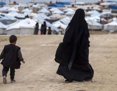 Une Syrienne avec son enfant, dans le camp d’Al-Hol, en Syrie, le 7 février 2019. (Photo illustration)