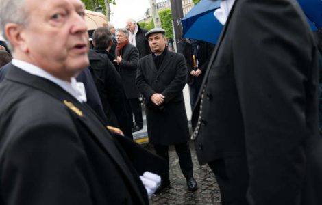 A l’Elysée, la mue « républicaine » du macronisme