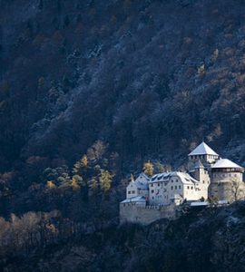 Les électeurs du Liechtenstein disent non à la double nationalité