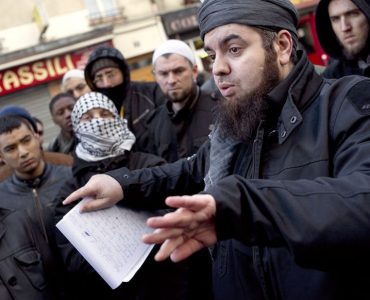 Groupuscule islamiste Forsane Alizza : l’assignation à résidence de son ex-chef maintenue