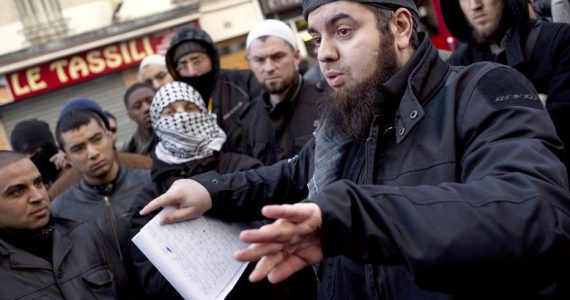 Groupuscule islamiste Forsane Alizza : l’assignation à résidence de son ex-chef maintenue