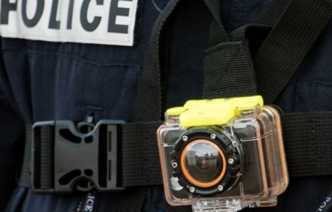 Les caméras-piétons pour les forces de l'ordre généralisées à partir du 1er juillet 2021