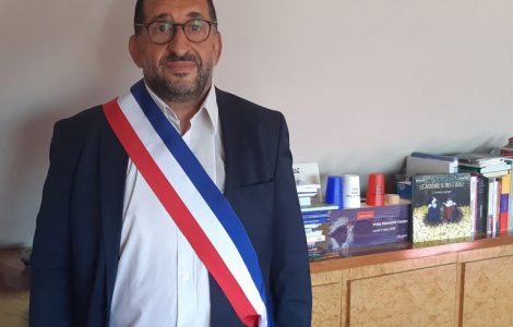 "Sale bougnoule", "voyou", "je vais te crever" : ces maires de Seine-Saint-Denis victimes de racisme