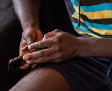 Une première colocation pour migrants LGBTQ+ inaugurée à Paris