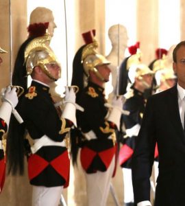 Communautarisme, laïcité… au Panthéon, Macron veut tenter de reprendre la main