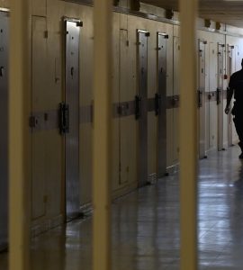 Prison : quand le manque de personnels entraîne la libération de détenus