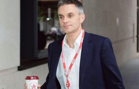 Le patron de la BBC tacle les humoristes de gauche