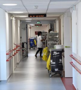 Montpellier : des malades se font détrousser portables et sacs à main aux urgences de Lapeyronie