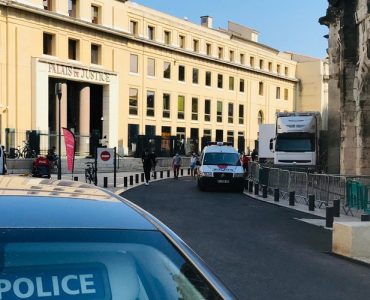 Nîmes : trois jeunes filles jugées pour avoir prostitué une adolescente de 16 ans