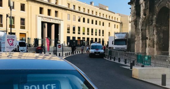 Nîmes : trois jeunes filles jugées pour avoir prostitué une adolescente de 16 ans