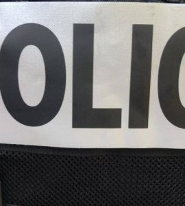 Hébergé gratuitement avant d'être mis à la porte, le sans-abri remercie son bienfaiteur... à coups de couteau