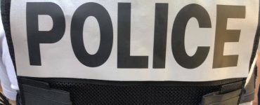 Hébergé gratuitement avant d'être mis à la porte, le sans-abri remercie son bienfaiteur... à coups de couteau